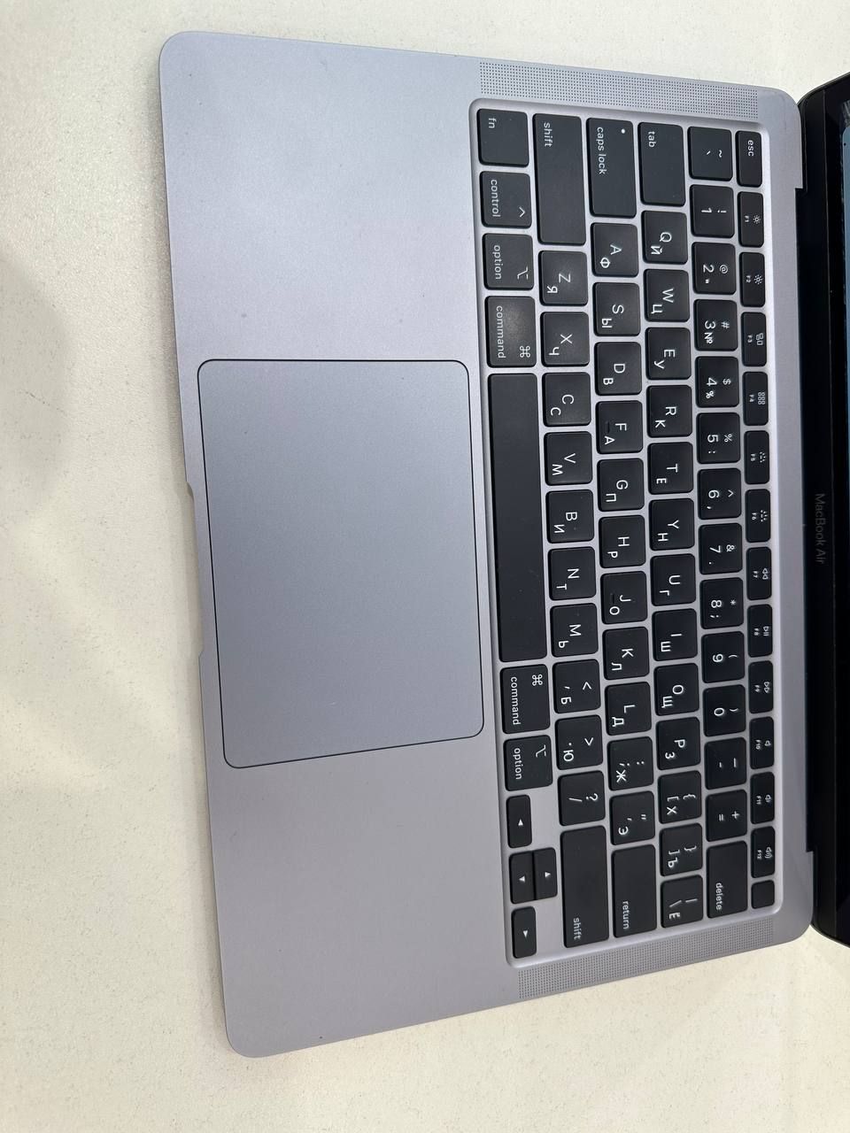 USED MacBook Air 13” 2020 i3/8/256gb space gray