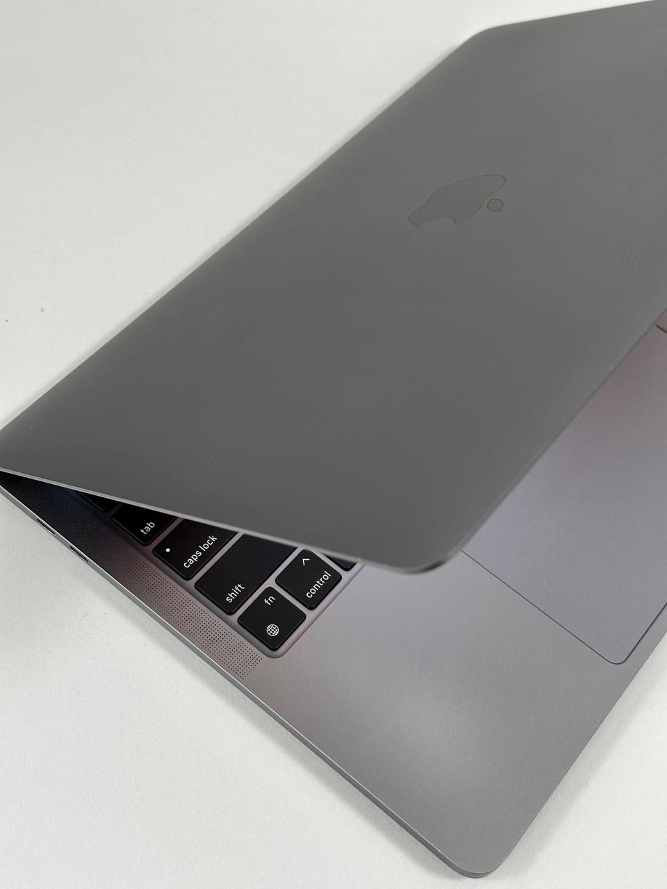USED_MacBook Pro 13 m1 late 2020 16/256 (a2338)